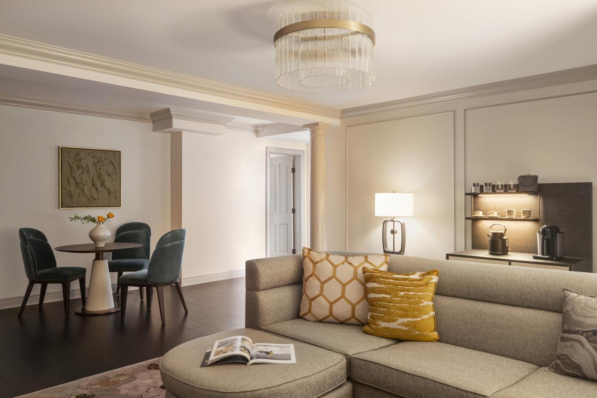 Fairmont Chateau Louise Resort 5*