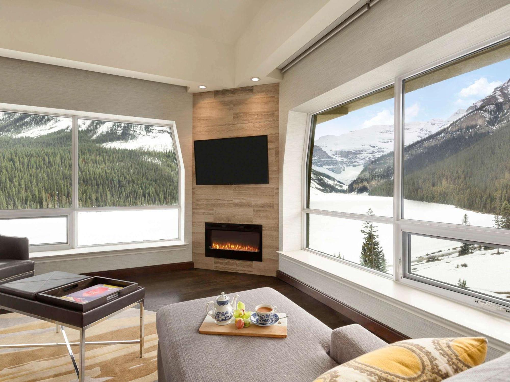 Resort Fairmont Chateau Louise 5*