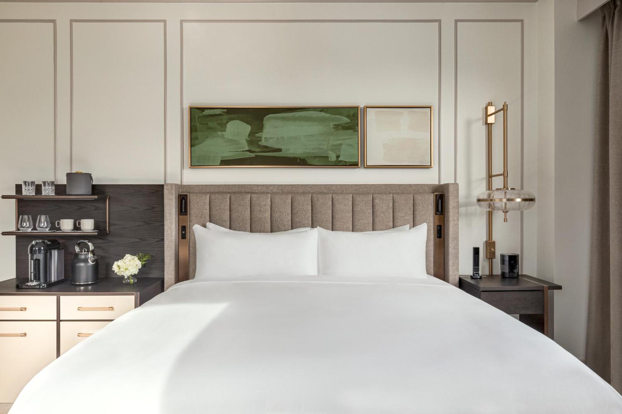 Fairmont Chateau Louise Resort