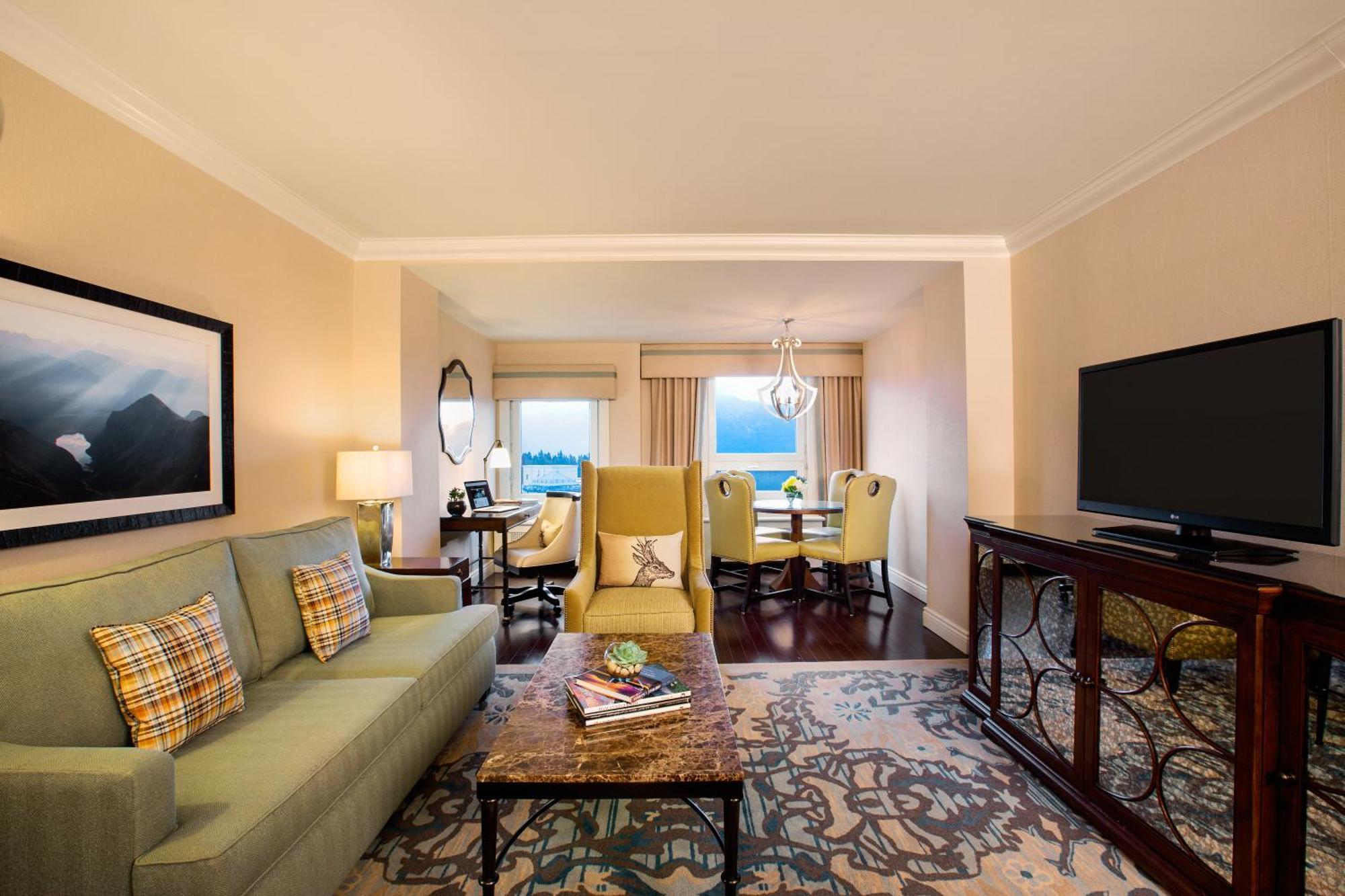 Fairmont Chateau Louise Resort 5*